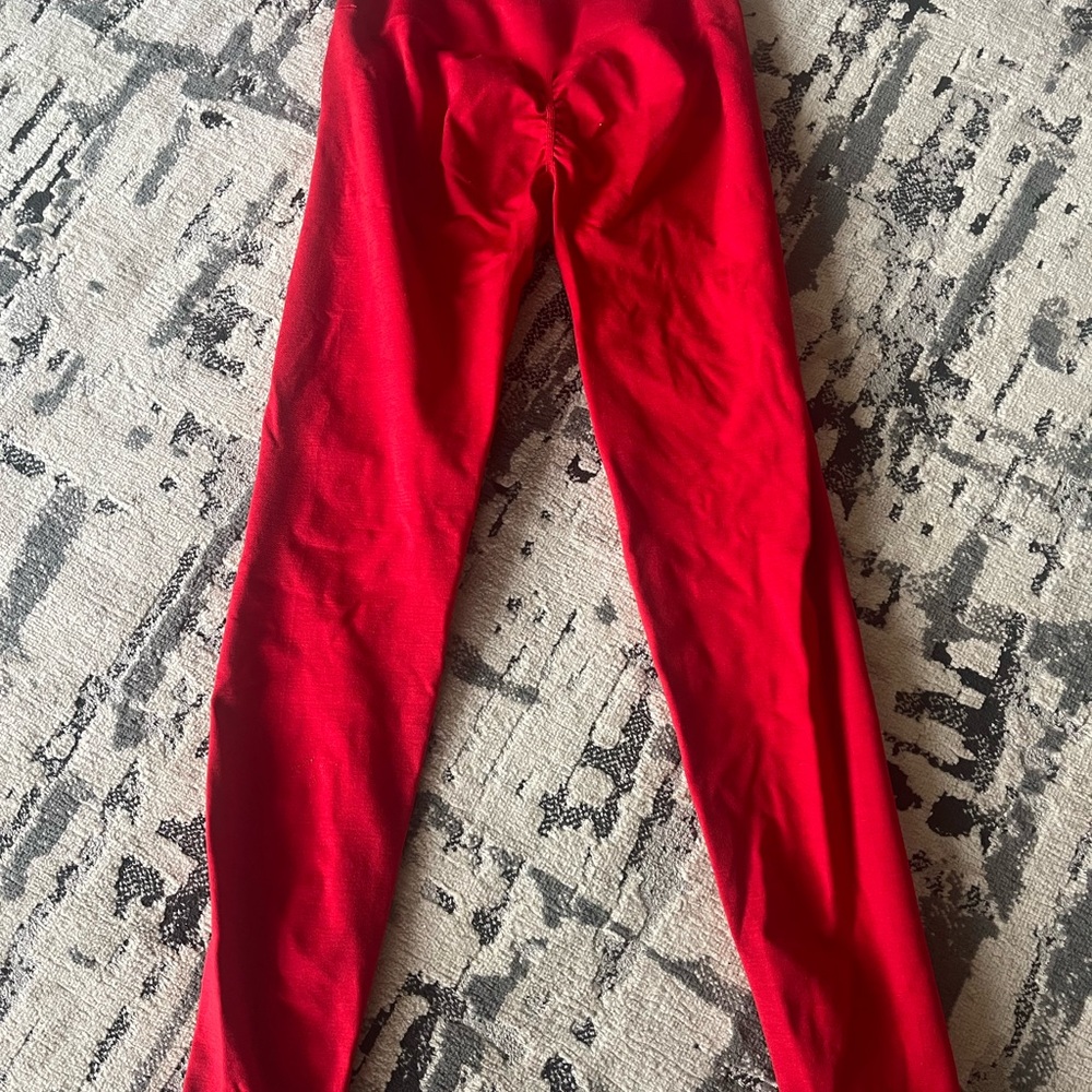 Alphalete amplify Red Leggings